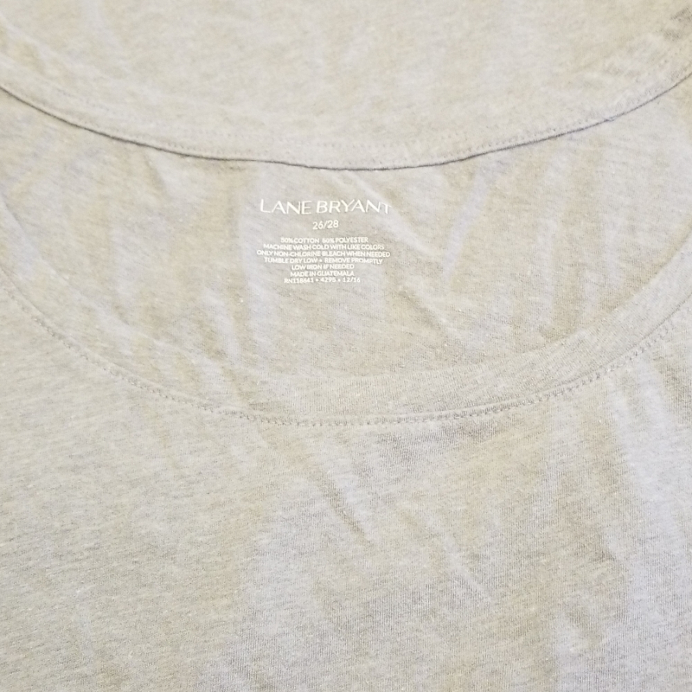 Round neck tee